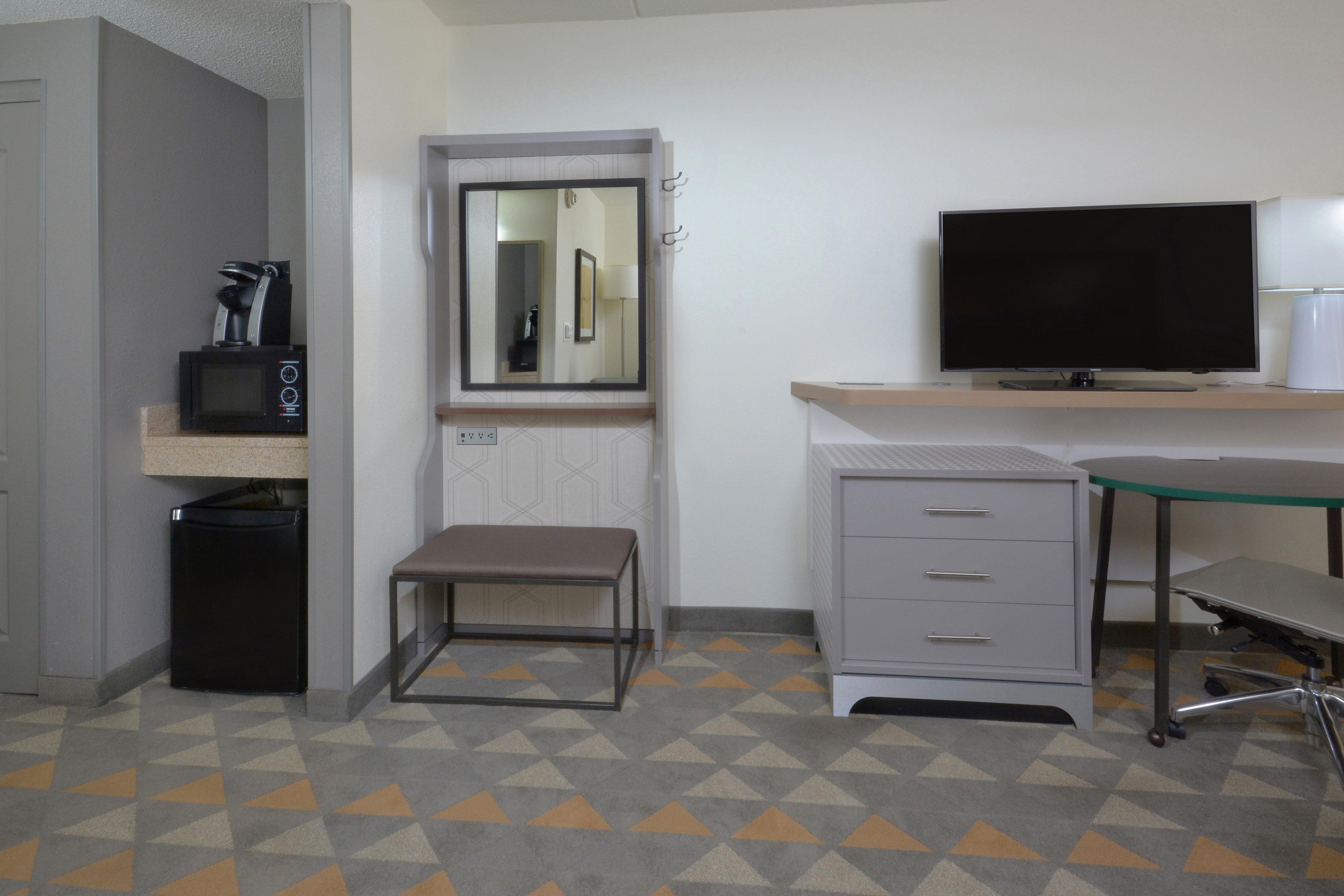 Hotel Raleigh Durham Airport By Ihg 3*