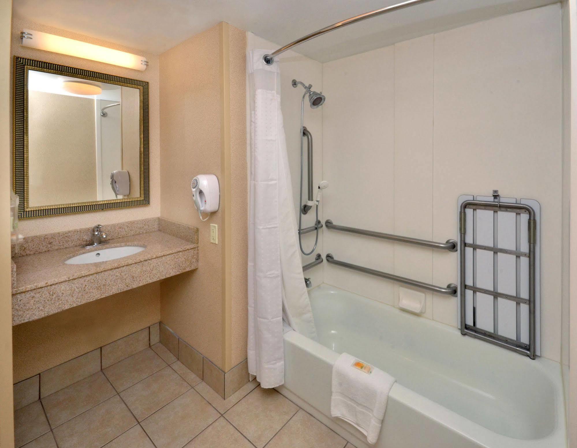 Raleigh Durham Airport By Ihg Morrisville