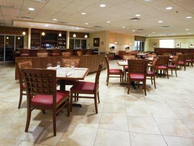 Hotel Raleigh Durham Airport By Ihg 3*