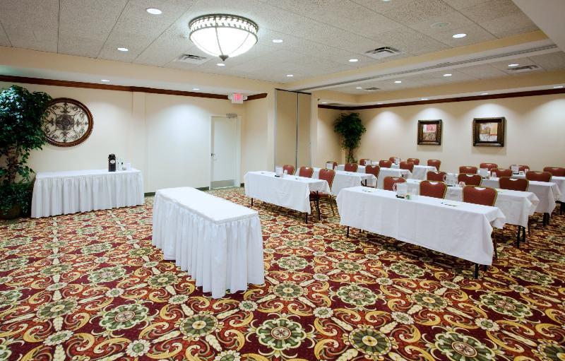 Raleigh Durham Airport By Ihg 3*